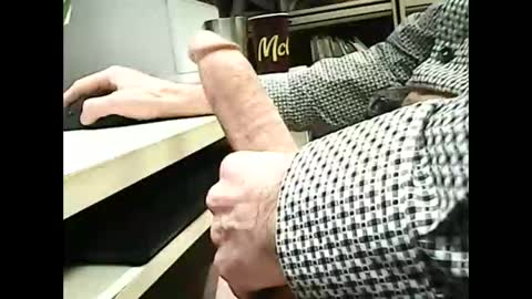 01quebecboy69 online show from 03-19-26, 07:29