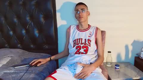 0 oJacob online show from 10-05-25, 05:55