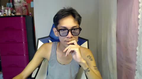 Snapshot of 0cir_asiansatisfy chatting on 07-28-26, 08:52 RICK online show from 07-28-26, 08:52