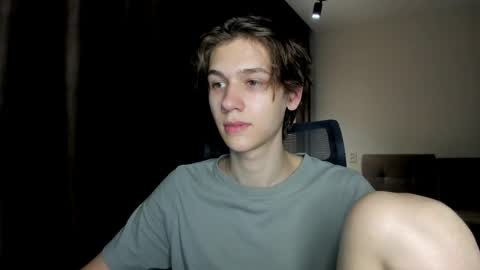 Snapshot of 0verlandd chatting on 06-07-26, 05:49 Adam online show from 06-07-26, 05:49