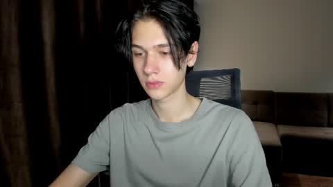 Snapshot of 0verlandd chatting on 07-12-26, 03:58 Adam online show from 07-12-26, 03:58