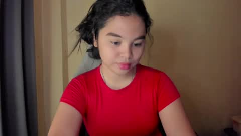 0wwlo0k online show from 04-18-26, 05:33