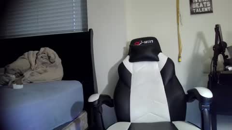 11inchtattedtrinibad online show from 01-19-25, 12:39