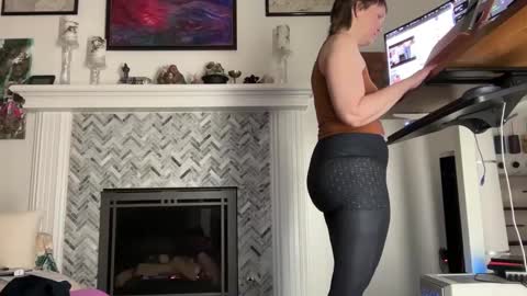 Aurora Willows online show from 03-04-25, 11:29