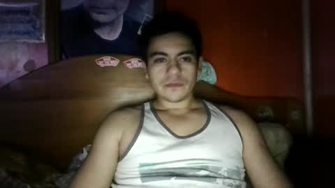 Snapshot of 12agus98 chatting on 07-12-26, 07:43 12agus98 online show from 07-12-26, 07:43