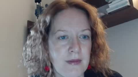 Snapshot of 12ennie chatting on 10-14-25, 08:04 12ennie online show from 10-14-25, 08:04