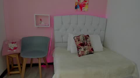 18candy online show from 12-31-24, 03:42