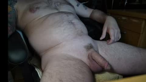 Snapshot of 18lowrider chatting on 04-12-26, 04:56 18lowrider online show from 04-12-26, 04:56