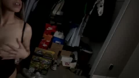 Snapshot of 1980latinocouple chatting on 02-09-25, 08:11 1980latinocouple online show from 02-09-25, 08:11