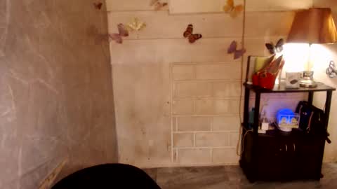 angel online show from 10-29-25, 02:47