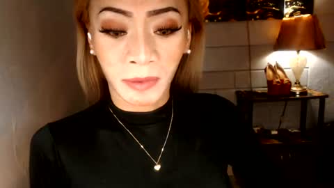 Snapshot of 1bigsurprise4you chatting on 06-16-26, 02:47 angel online show from 06-16-26, 02:47