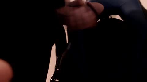 i erupt if you suck ur nipples 4 me and look at the camera while watching me online show from 02-24-25, 12:48