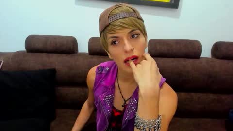 Snapshot of 1e136k7a35 chatting on 11-22-25, 07:24 anonymous model online show from 11-22-25, 07:24