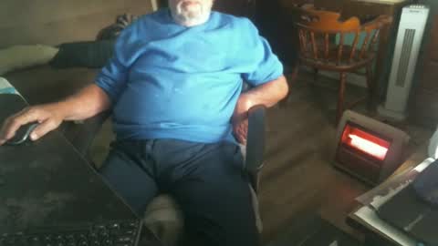 Snapshot of 1handyanddee chatting on 12-06-24, 04:38 1handyanddee online show from 12-06-24, 04:38