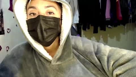 Snapshot of 1kandylove chatting on 09-18-25, 10:06 1kandylove online show from 09-18-25, 10:06