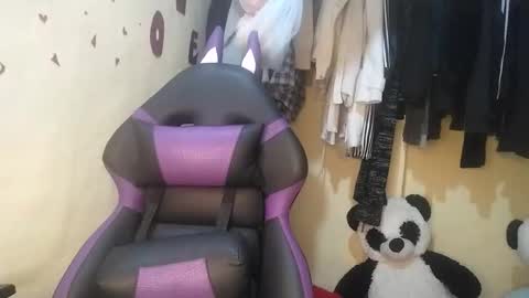 Snapshot of 1kandylove chatting on 10-01-25, 02:17 1kandylove online show from 10-01-25, 02:17