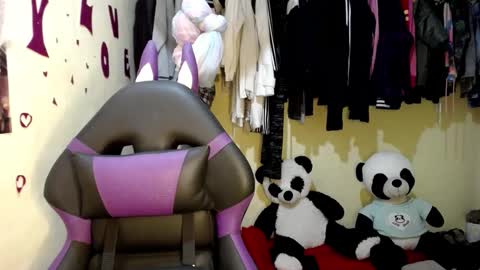 Snapshot of 1kandylove chatting on 10-02-25, 01:12 1kandylove online show from 10-02-25, 01:12