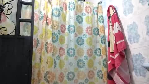 Snapshot of 1kandylove chatting on 11-11-25, 12:43 1kandylove online show from 11-11-25, 12:43