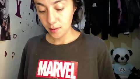 Snapshot of 1kandylove chatting on 11-20-25, 11:37 1kandylove online show from 11-20-25, 11:37