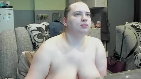 Snapshot of 1lindsey1 chatting on 01-27-25, 08:18 1LINDSEY1 online show from 01-27-25, 08:18