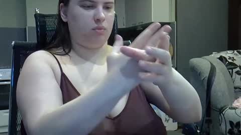 Snapshot of 1lindsey1 chatting on 09-11-25, 01:49 1LINDSEY1 online show from 09-11-25, 01:49