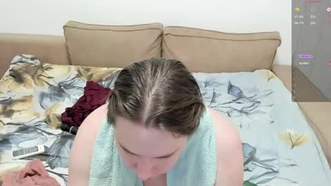 Snapshot of 1lindsey1 chatting on 06-01-26, 10:50 1LINDSEY1 online show from 06-01-26, 10:50