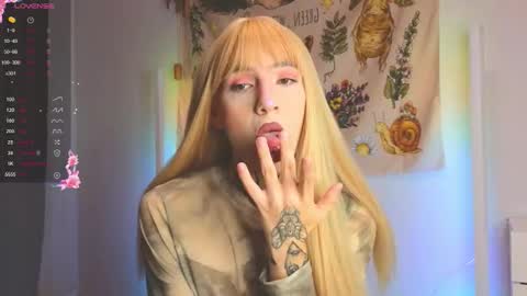 Michelle online show from 09-20-25, 02:07