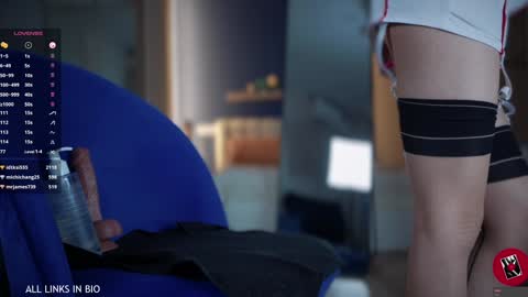 Marie online show from 02-02-25, 01:45