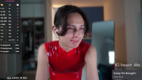 Marie online show from 10-12-25, 06:29