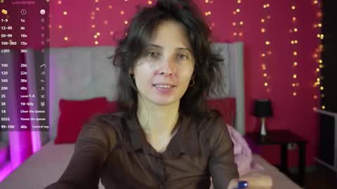 Marie online show from 11-09-25, 06:06