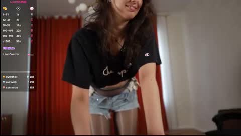 Snapshot of 1mari_01 chatting on 07-02-26, 10:43 Marie online show from 07-02-26, 10:43