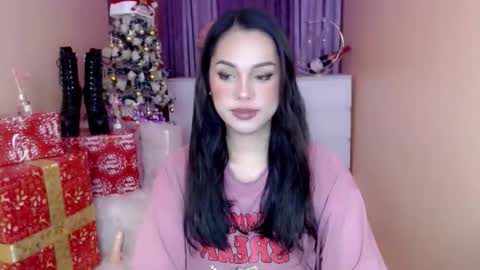Snapshot of 1miracle_tranny chatting on 12-17-25, 06:30 1miracle_tranny online show from 12-17-25, 06:30