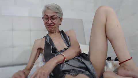 Miss Monserrate online show from 02-09-25, 02:50