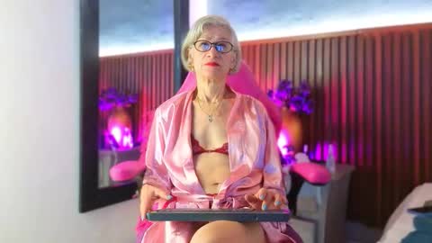 Miss Monserrate online show from 03-03-26, 01:17