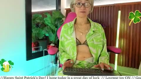 Miss Monserrate online show from 03-17-26, 01:25