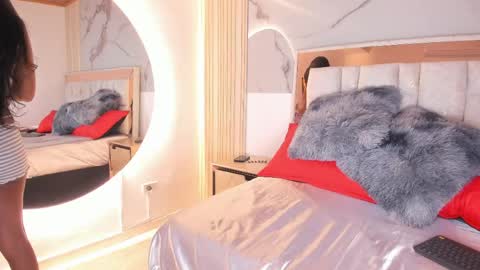 Luisa online show from 04-17-26, 12:41