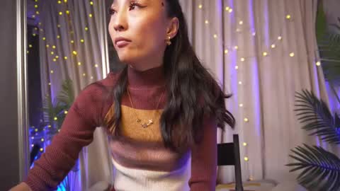 Snapshot of 1reisatumi chatting on 11-06-25, 01:12 Rei online show from 11-06-25, 01:12