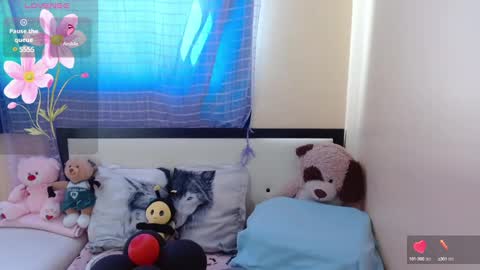 Snapshot of 1sasha_grey__1 chatting on 02-22-25, 06:41 paola online show from 02-22-25, 06:41