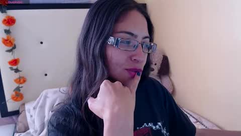 paola online show from 03-06-26, 10:39