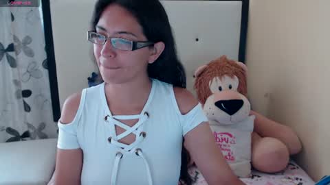 Snapshot of 1sasha_grey__1 chatting on 07-07-26, 07:40 paola online show from 07-07-26, 07:40