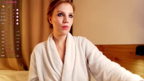 Snapshot of 1slavicdoll chatting on 09-26-25, 01:20 VICTORIA online show from 09-26-25, 01:20