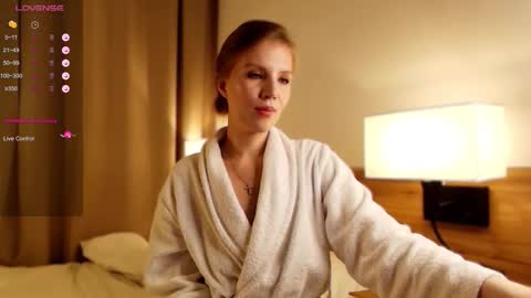 Snapshot of 1slavicdoll chatting on 11-01-25, 01:18 VICTORIA online show from 11-01-25, 01:18