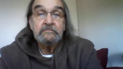 1valentine online show from 12-31-24, 05:18