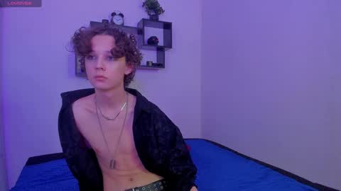 Milos online show from 12-21-24, 11:55