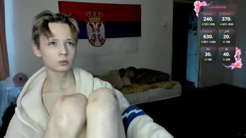 Milos online show from 09-29-25, 03:17