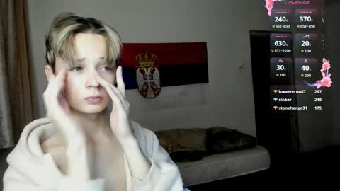 Milos online show from 10-08-25, 11:24