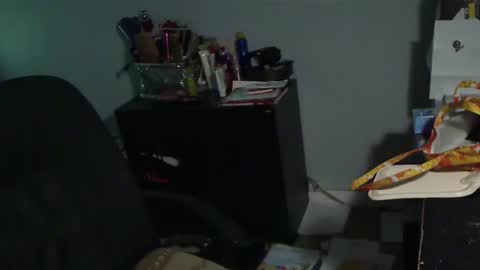 Snapshot of 1xtrahornyone chatting on 10-21-25, 12:00 Susan online show from 10-21-25, 12:00