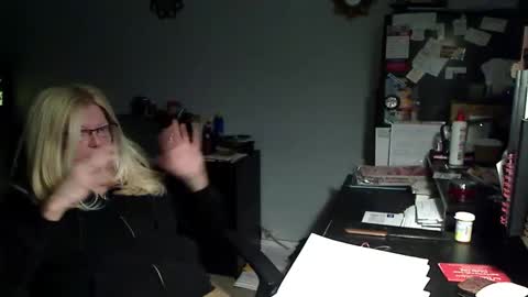 Snapshot of 1xtrahornyone chatting on 03-26-26, 11:21 Susan online show from 03-26-26, 11:21