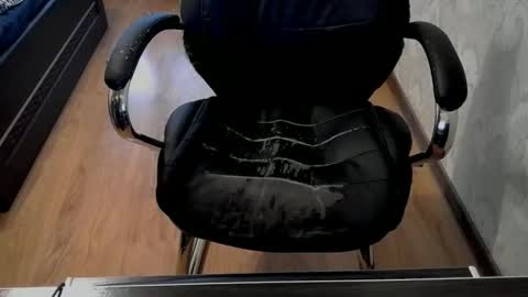 Snapshot of 1your_hot_girls chatting on 11-10-25, 01:10 1your_hot_girls online show from 11-10-25, 01:10