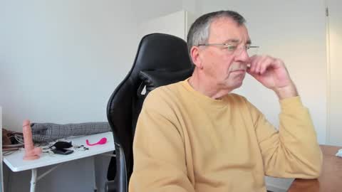 Henk online show from 01-02-25, 03:08